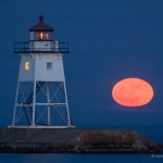 Grand Marais Lighthouse - Classic