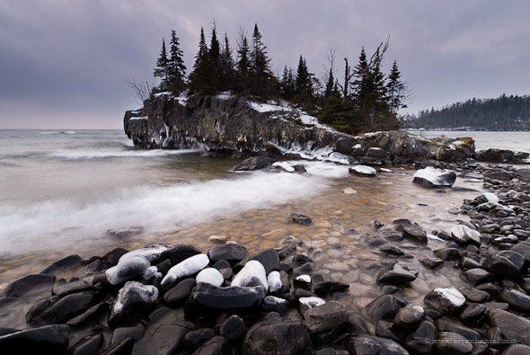 Hovland Rock III - waves on Lake Superior